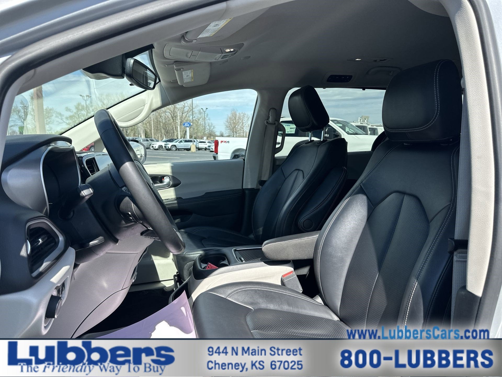 2024 Chrysler Pacifica Touring L
