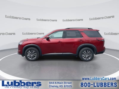 2025 Nissan Pathfinder SV