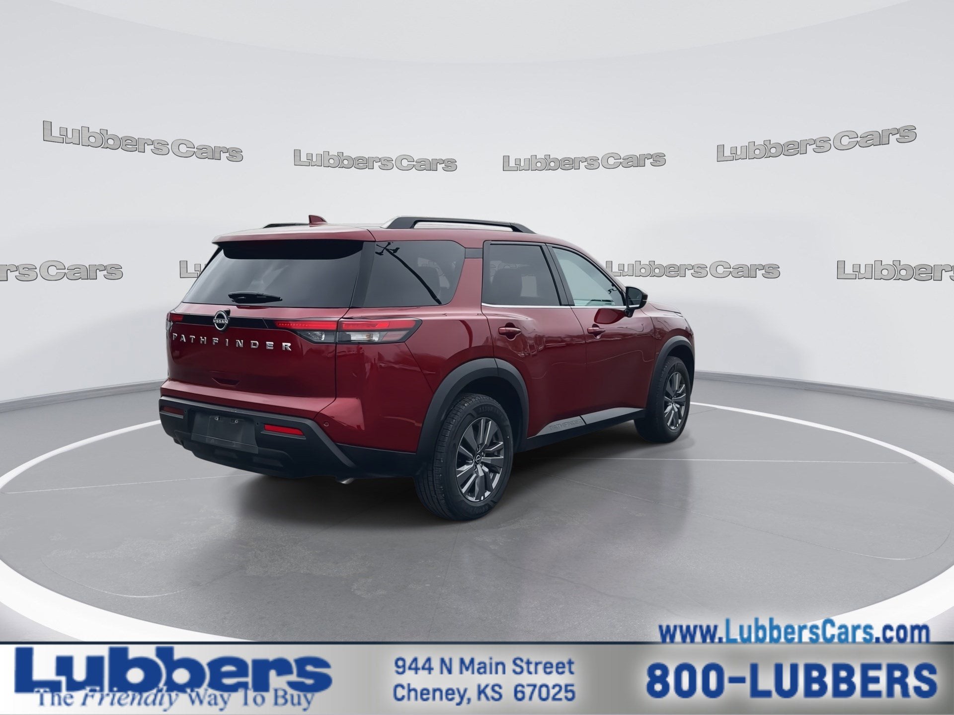 2025 Nissan Pathfinder SV