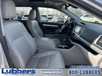 2019 Toyota Highlander SE