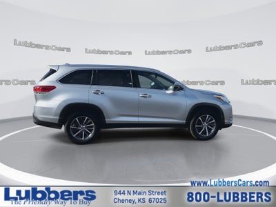2019 Toyota Highlander SE