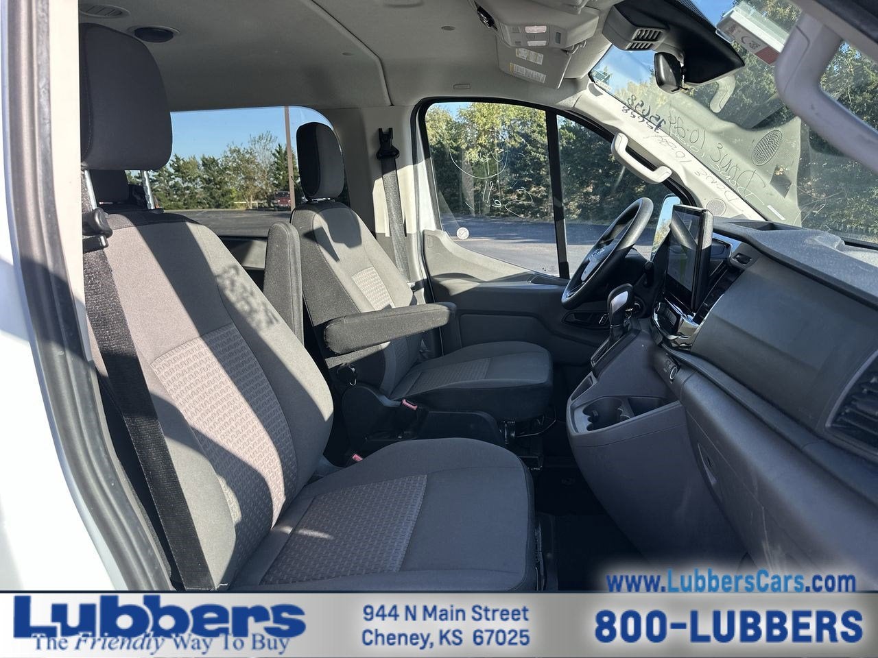 2023 Ford Transit Passenger Wagon XLT