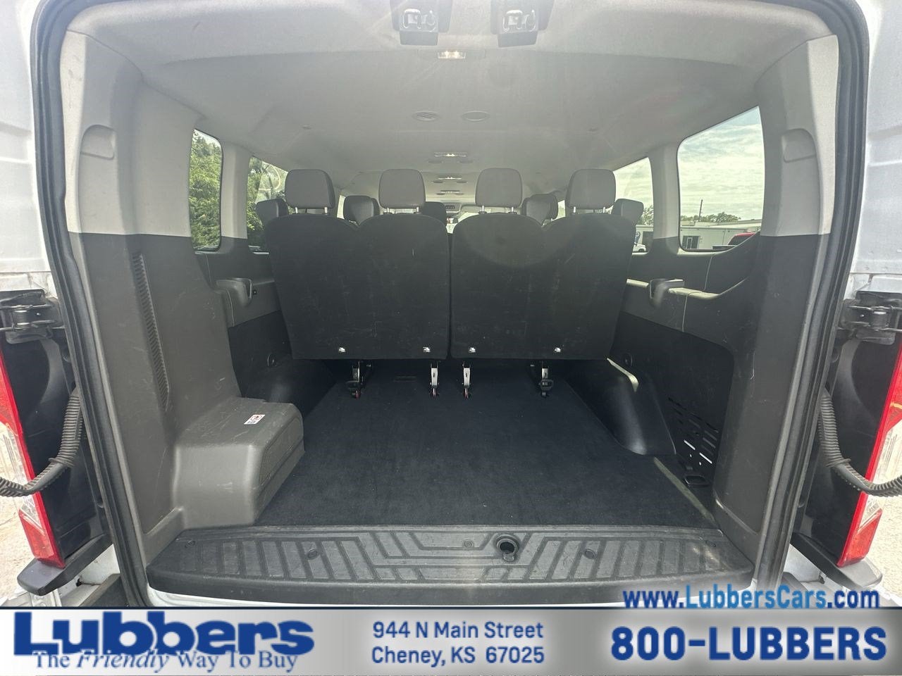 2023 Ford Transit Passenger Wagon XLT