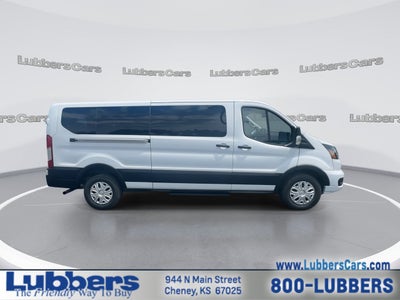 2023 Ford Transit Passenger Wagon XLT