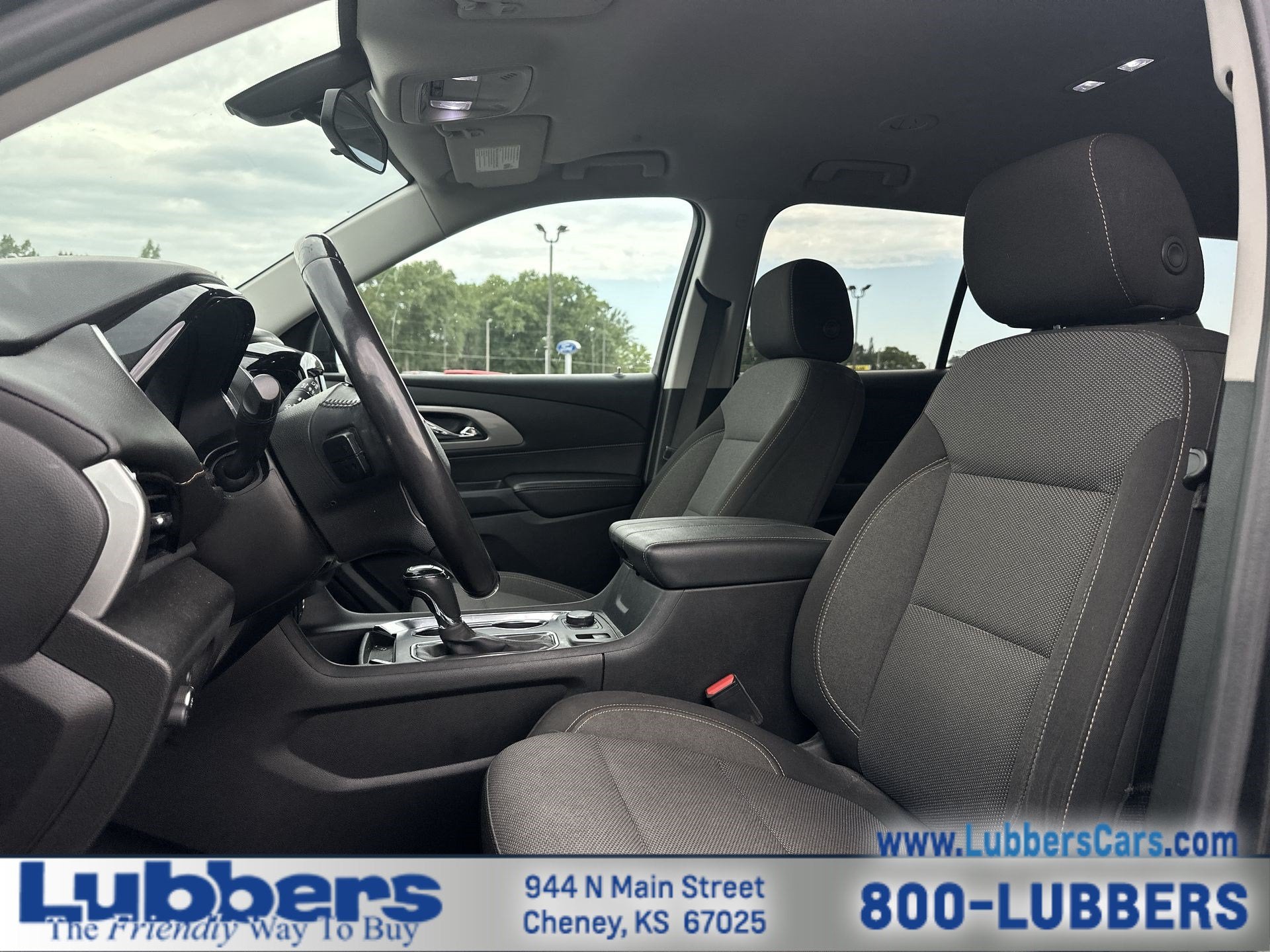 2020 Chevrolet Traverse LT Cloth