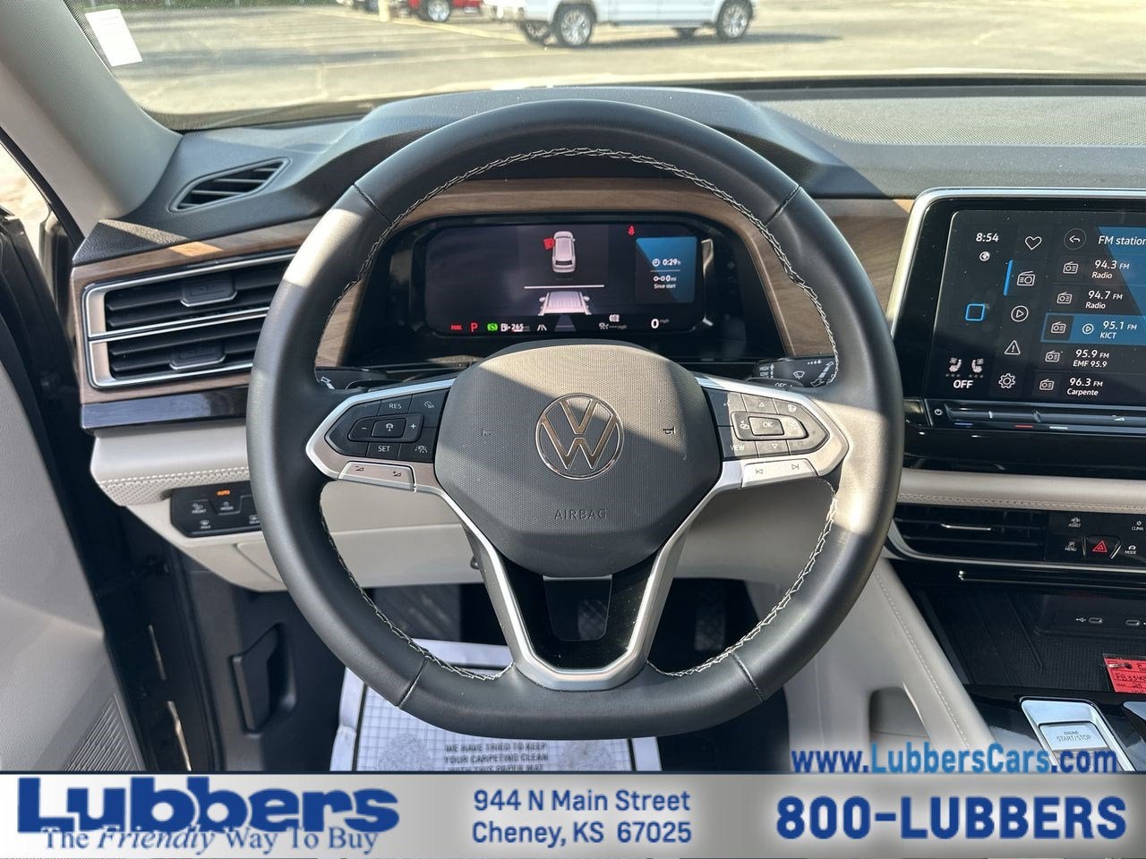 2025 Volkswagen Atlas 2.0T SE w/Technology