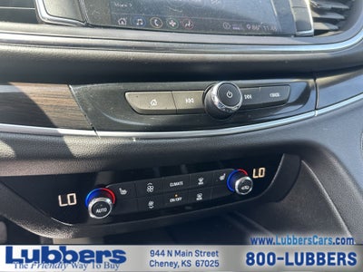 2020 Buick Enclave Essence