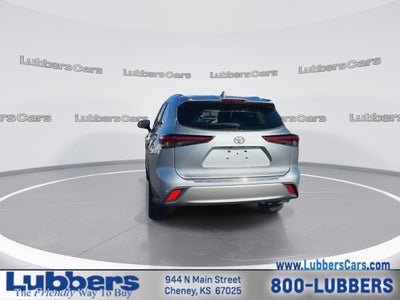 2022 Toyota Highlander Platinum