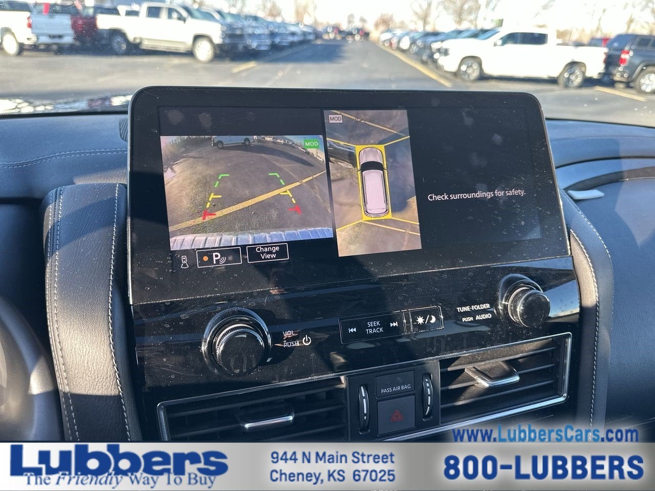 2024 INFINITI QX80 LUXE