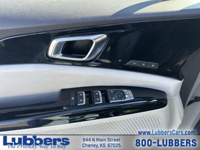 2022 Kia Carnival SX